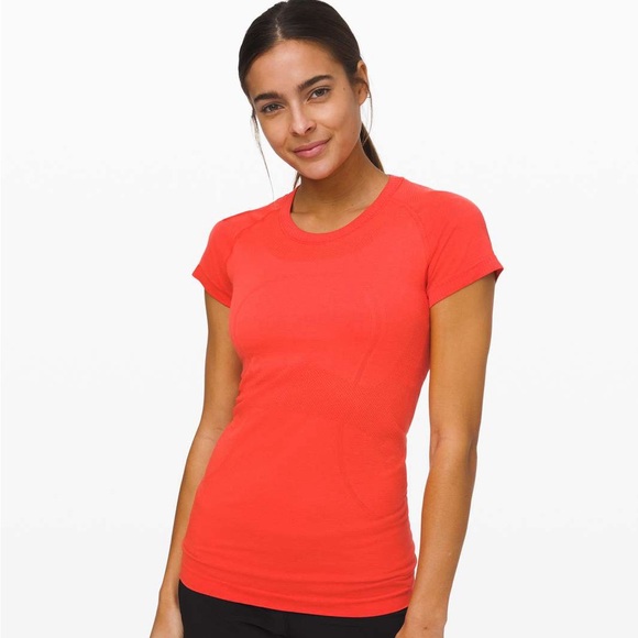 Lululemon “Thermal Red” swiftly tech short sleeve - Picture 1 of 5